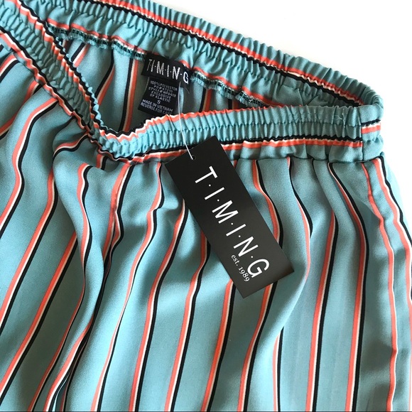 🆕 NWT Pull-On Lightweight Striped Shorts - Picture 3 of 5